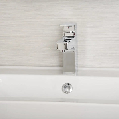 Single Handle Modern Bathroom Faucet In Polished Chrome With Brass Body And Zinc Alloy Handle, No-Fuss 1 Hole Mount in bathroom sink