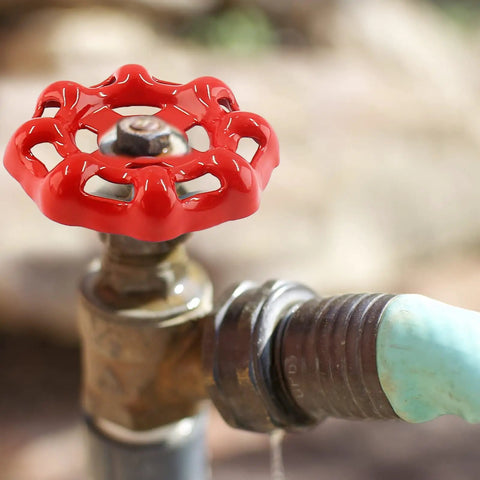 Heavy Duty Red Cast Steel Outdoor Faucet Handle Replacement Round Wheel Valve Spigot Knob For Yard Hose Pipe Rust Proof Plumbing Parts close-up view.