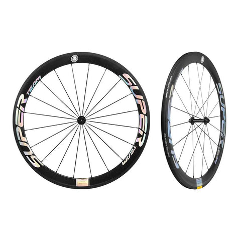 Carbon Fiber Road Bike Wheels 700C Clincher Wheelset 50mm Deep Rim 23mm Wide Matte Silver Basalt Braking Surface V Shaped Wind Breaking Design