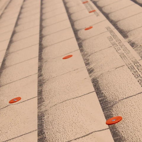 12 Gauge 1 Inch Plastic Cap Roofing Nail With Diamond Point Ring Shank Electrogalvanized Steel used on roofing for weather exposure
