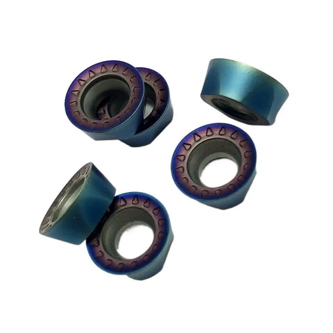 Heavy Duty Indexable Carbide Lathe Tool For Stainless Steel Milling And Turning Jobs With High Hardness Great Wear Resistance and Tough Performance to Handle Any Metal Fabrication Task You Got On - blue and purple cutting inserts.