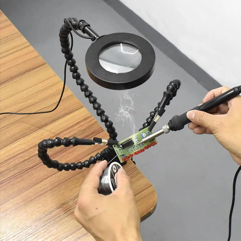 Hands using Must Have Handy Pro Tabletop Clamp Base Helping Hands Soldering Third Hand Tool with 3X LED Magnifying Glass