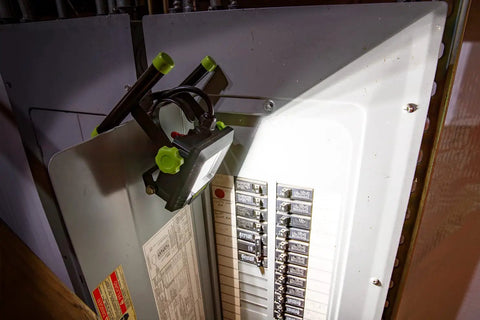 2000 Lumen Portable LED Work Light With Metal Stand Sealed Power Switch Adjustable Lamp Head illuminating panel
