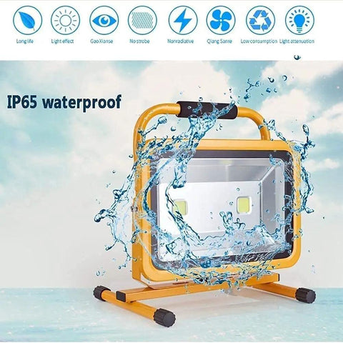 Spot Lighting Led Floodlight 100W 10000Lm Led Work Light Rechargeable, showcasing waterproof design with water splashing.