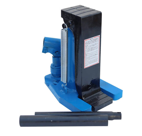 Tough As Nails Hydraulic Toe Jack Lift With 30 Ton Top And 15 Ton Bottom Heft heat-treated steel build for heavy lifting.
