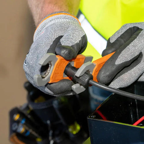 Worker using Solar Panel Insulating Wrench Set For MC4 Style PV Connectors Heavy Duty 2 Piece Assembly And Disassembly Tool