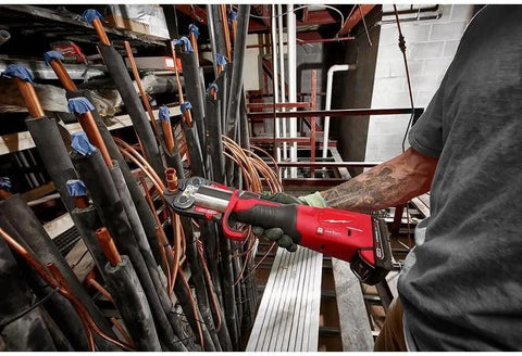 Technician using Streamline ACR Press Jaw Kit for M18 FORCE LOGIC Tools, 1 Quarter Inch to 7 Eighth Inch Capacity on site