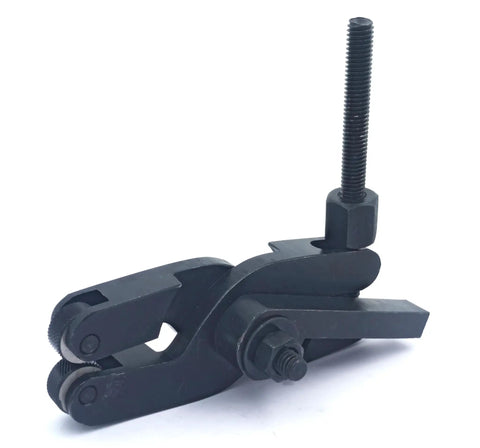 Shank Quick Action Scissor Type Knurling Tool Holder 1/2 Inch Shank Capacity 1/16 To 2-1/4 Inches Six Inch Length. Metal tool holder.