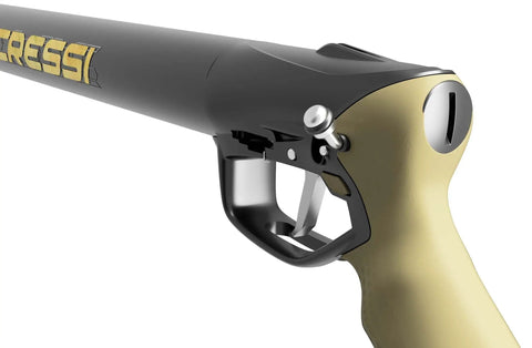 Close-up of Mach Pneumatic Speargun Sand 110 with offset shaft and ergonomic handle for precise pointing and easy handling.