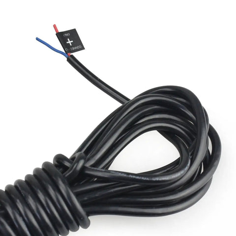 Close-up of coiled cable for 12V DC Solar Powered Water Pump For Farm And Ranch Submersible Well Pump With 1 Inch Barb Inlet 120W 20 GPM