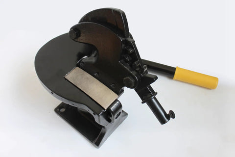 Throatless Bench Shear For Quick, Clean Metal Cuts, Beast Pro-Grade Multi-Purpose Curved Blade Cutter with 460mm Handle
