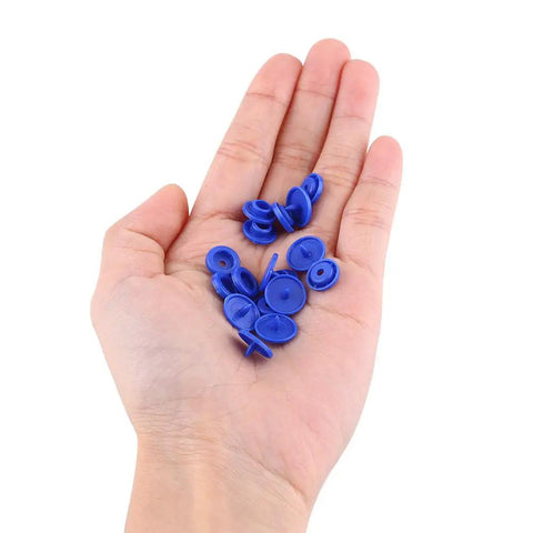 Snap Fastener Tool Kit With 350-Piece Resin Buttons And Press Pliers Set For Clothing Diapers Bibs And Crafts Super Handy DIY Snaps For Quick Seams And Fun Projects, blue resin snap buttons in hand