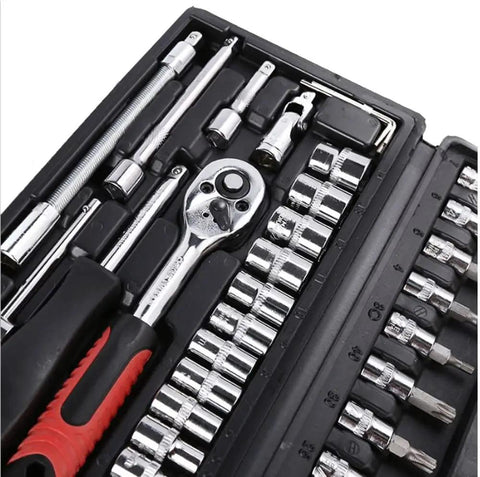 Heavy Duty Drive Socket Set With SAE And Metric Sizes, Ratchet Wrench Kit With S2 And CRV Sockets in blow-molded case