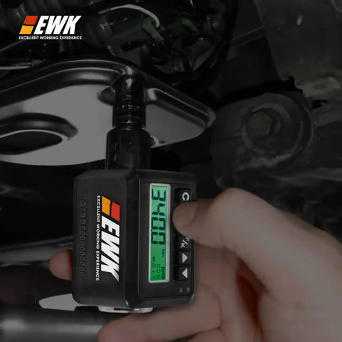 Using Half Inch Drive Digital Torque Adapter For 12.5 To 250 Foot Pounds With LED Display And Buzzer Alert.