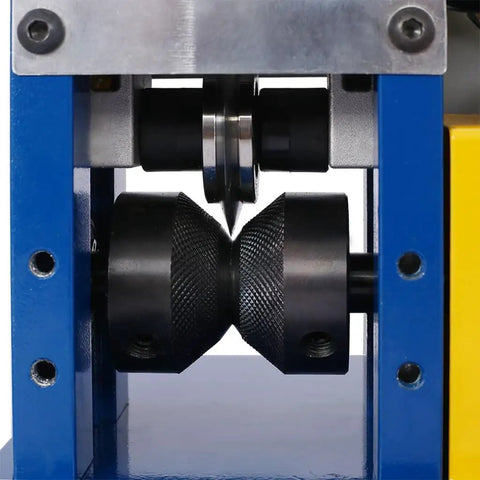 Close-up of adjustable blades on Top Pick Electric Wire Stripping Machine 180 Watt Auto Copper Cable Peeler for easy use.