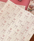Red Bow Kraft Paper Gift Bags With Stickers 50 Pack Small Boutique Treat Bags 10X9 80G White Kraft Bags on table