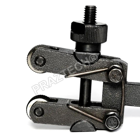 Spring Loaded Clamp Style Knurling Tool For Lathe Work With Three To Twenty Five Millimeter Capacity And Five Eighth Inch Square Shank close up