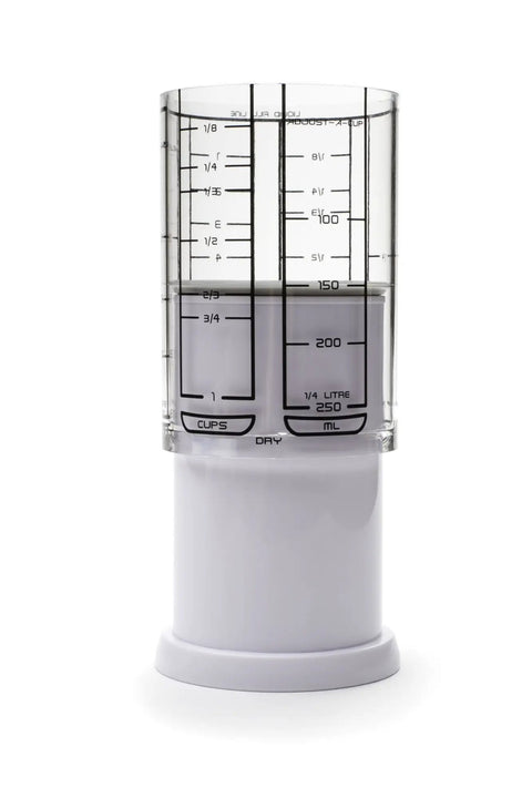 Adjustable 1 Cup Measuring Cup Made From Durable ABS And SAN Plastic With Silicone Seal, Ideal For Metric And Standard Measurements, Super Handy Kitchen Essential For Baking And Cooking Creations, clear marked 1-cup measuring cup with base