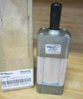 Rexroth Bosch TM82100003014 Hydraulic Cylinder with box, 2-inch bore, and 1.5-inch stroke for heavy-duty industrial use