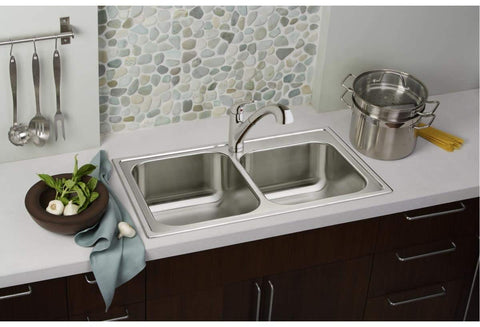 Everyday LK5000CR Single Hole Deck Mount Kitchen Faucet With Pull Out Spray And Lever Handle Chrome Finish next to double sink