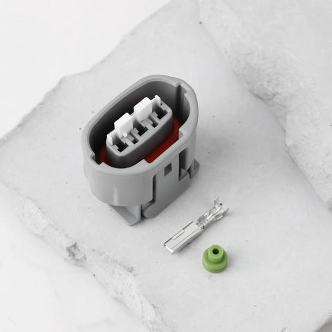 Heavy Duty 3 Pin Alternator Adapter Connector For Denso Toyota Lexus Kubota 16678-65830 90980-11349 with terminals shown
