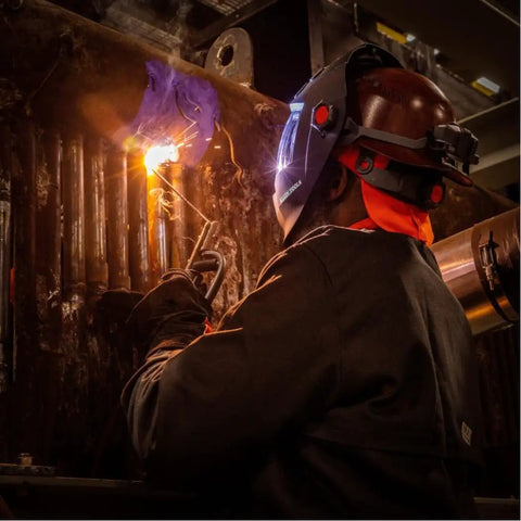 Welder wearing Flame Resistant Welding Cap with Wide Neck Bill Sweat Absorbing Padding FR Cotton Safety Hat for sparks protection