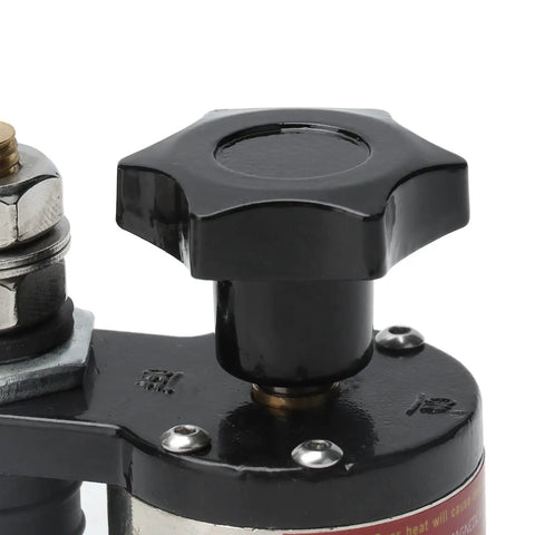 Super Cool Fabater Welding Ground Clamp With Magnetic Arrow Case Switch and Silicone Insulation Plus Copper Rod Spring Floating Design for fast secure operation close-up of magnetic switch feature.