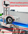 High Capacity Automatic Labeling Machine For Round Bottles employs handwheels for pressure plate adjustments and smooth operation.