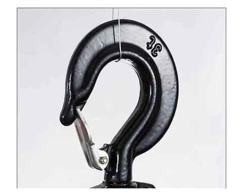 Heavy Duty 0.25 To 0.75 Ton Manual Lever Chain Hoist Winch hook showing detail of sturdy steel construction for lifting heavy objects.