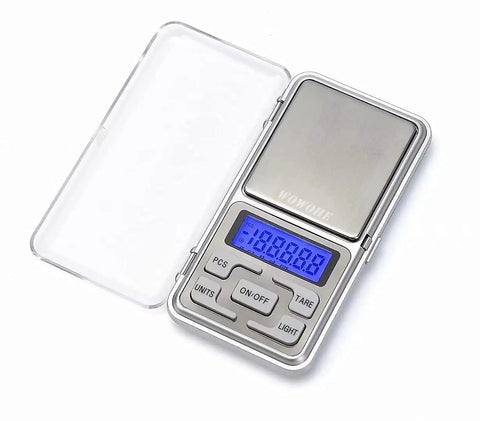 High Precision 500g Food Travel Scale Portable Pocket Scale With LCD Display, stainless steel surface, protective cover open