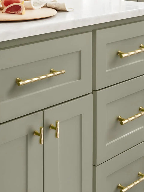 High Quality Hammered Brushed Gold Cabinet Knobs 20 Pack Solid Zinc Alloy Drawer Handles on green cabinetry.