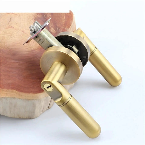 Solid Zinc Alloy Door Lock Handle With A Smooth Spherical Knob For Bedroom And Bathroom, Heavy Duty Three Pole Lock Mechanism