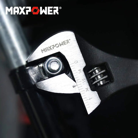 Close-up of precision jaw from 3-Piece Spud Wrench Set With Kitbag, 10 Inch 12 Inch 16 Inch Adjustable Wrenches, Cr-V Steel