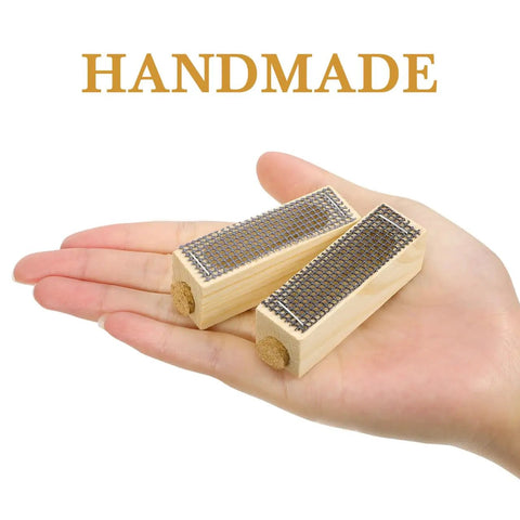 Hand holding Beekeeping Tool 5 Pack Wooden Cage Queen Cage Beehive Accessory Set With Ventilated Mesh Design for hive management