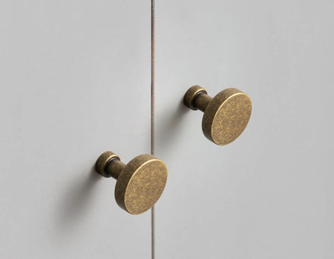 Antique Brass Cabinet Knob Set 6 Pack Solid Zinc Alloy Drawer Pulls For Kitchen Cabinets And Dressers image on cabinet door