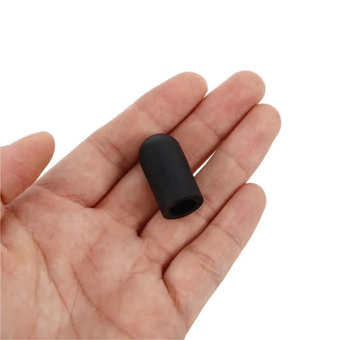 Top Quality Rubber End Caps Kit 80 Or 100 Pcs Hose Plug For Carburetor Manifold Thread Protectors Flexible Screw Covers, black rubber cap in hand