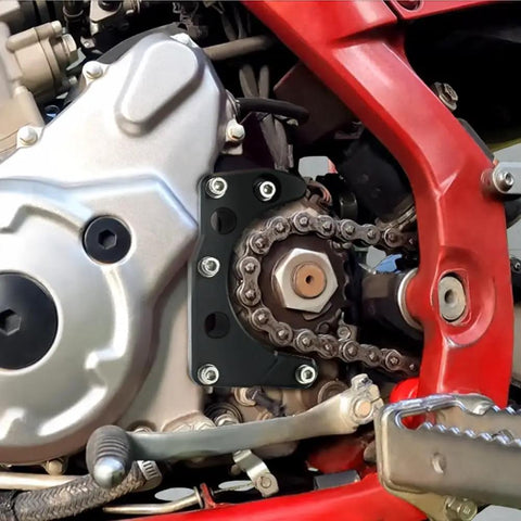 Heavy Duty Pom Chain Cover Engine Case Protector Guard For Yamaha Raptor 700 And 700R 2006 2019 installed on engine.
