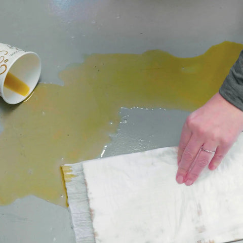 Ultra Absorbent Mats 10 Pack Dual Sided Absorption Gel Conversion Locks In Liquids Quickly for leak control on coffee spill