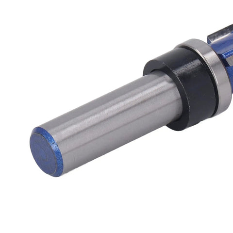Top Pick Spiral Flush Trim Router Bit For Woodworking Pros With Tungsten Carbide Blades And 1/2 Inch Shank To Cut Smooth Edges Fast, close-up of shank.