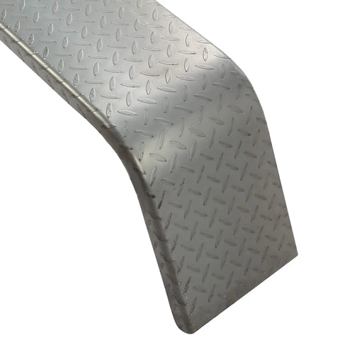 Close-up of Tandem Axle Trailer Fenders 72 7/8 by 10 1/4 by 13 Inches Fits 13 to 15 Inch Tires Built Tough Heavy Duty Steel Welded Frame Q235 Material