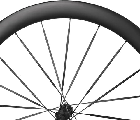 Ultra Light 700C Carbon Wheelset For Road Bikes With 50mm Deep Rim And Center Lock Disc Brakes, Toray T800 Carbon Fiber, 24 spokes