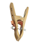 Heavy Duty Brass A-Shape Ground Welding Earth Clamp With Rock Solid Grip For Professional 500A Max Current close-up view of metallic clamp.