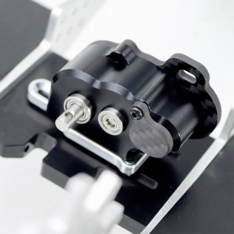 Ultralight Portal LCG Transmission Gearbox With Slipper Pad for 1/10 Rigs, CNC Aluminum Case, Black, Installed View