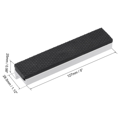 Boss Grade 5 Inch Magnetic Vise Jaws With Heavy Duty Steel Body And Plush Rubber Pads, measuring 127x28.5x25mm.