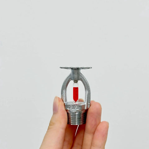 Heavy Duty 5 Pack Fire Sprinkler Heads With Automatic Thermal Trigger At 155 Degrees Fahrenheit slick chrome plated brass handheld.