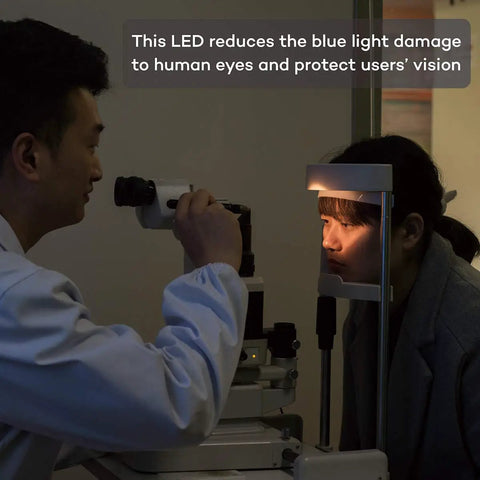 Eye examination using NoGlare Diagnostic Medical Pen Light With Pocket Clip, Warm 3000K LED And 85 CRI, in a clinical setting