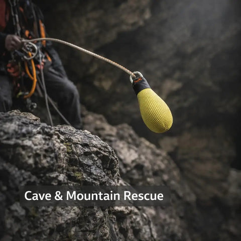 Heavy Duty Outdoor Throw Bag 280g For Arborists And Climbers Multi Purpose Rope Bag being used in rocky cave for rescue