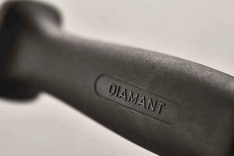 Close-up of handle of 10 Inch Diamond Sharpening Steel For Knife Maintenance, Pro Grade Honing Rod For Kitchen Blades, visible "DIAMANT"