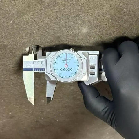 iGAGING 0-12" / 0-300mm Electronic Digital Caliper Full Color LCD Display with Real Time Dial Movement, IP67 Protective Rating, measuring 0.6000 in.