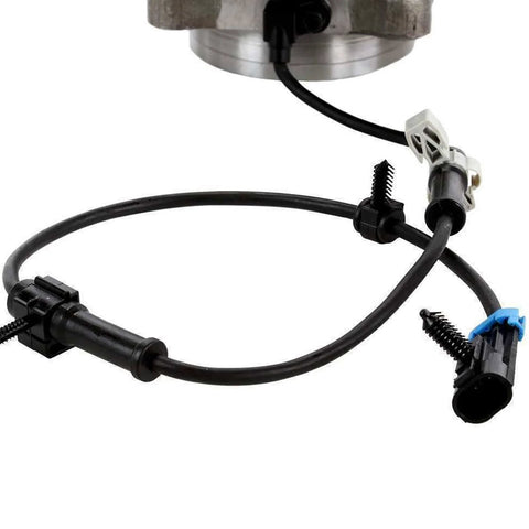 Close-up of Front Wheel Bearing And Hub Assembly For 4WD Trucks And SUVs With 8 Lugs And ABS Heavy Duty Fit For Chevy Silverado.